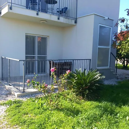 Apartament Dropulić *