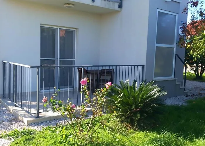 Apartament Dropulić *