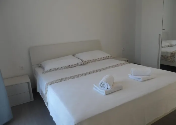 Apartament Dropulić *