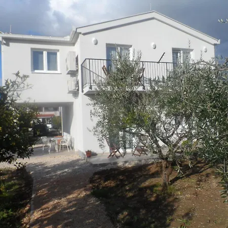 Dropulic Apartment